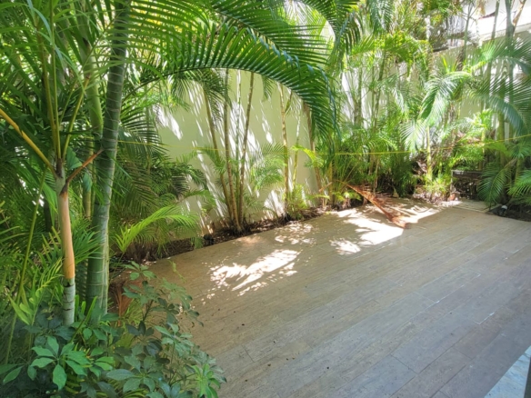 2 bedroom condo steps away from the ocean in Playa Del Carmen