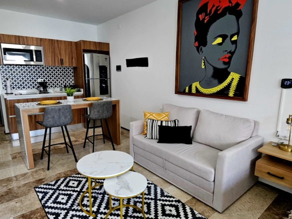 Beautiful new condo studio
