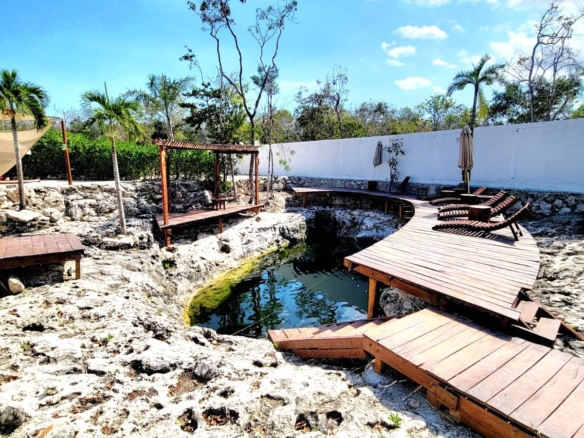 Condo de ensueño con cenote privado