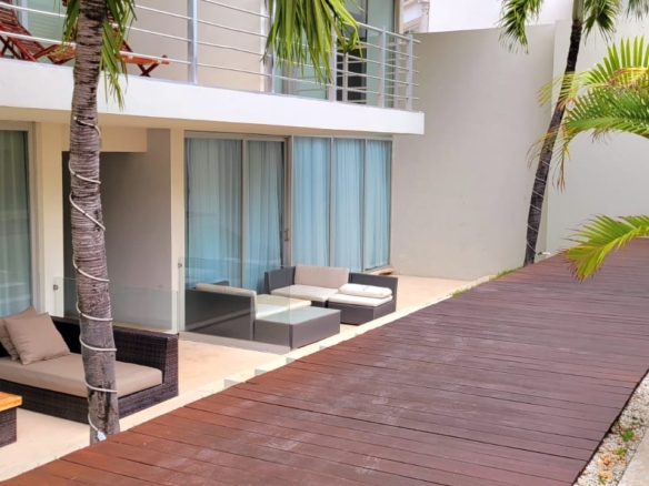 Meters from the beach