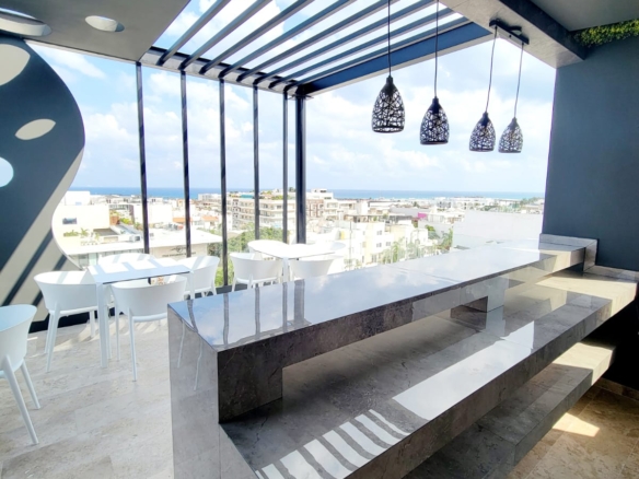 Beautiful condo studio