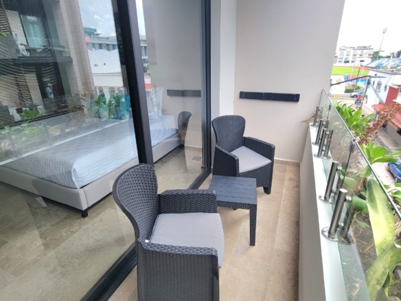 Beautiful condo studio