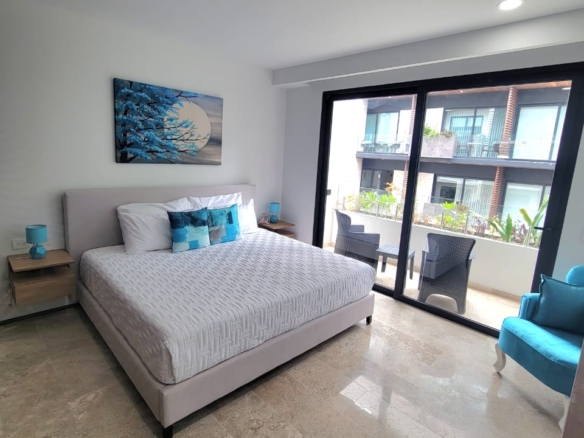 Beautiful condo studio