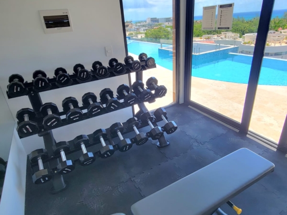 Beautiful condo studio