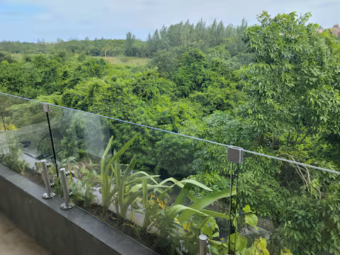 Moderno; ubicación con vistas a la naturaleza