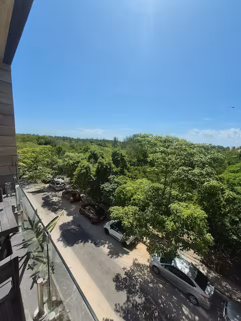 Moderno; ubicación con vistas a la naturaleza
