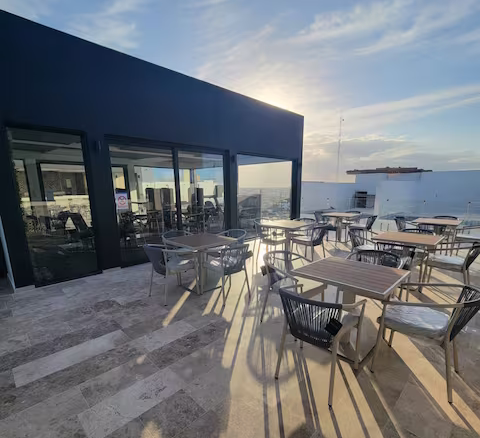 Despierta con vistas al mar, ubicación inmejorable