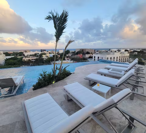 Paraíso en las alturas; atardecer+piscina privada